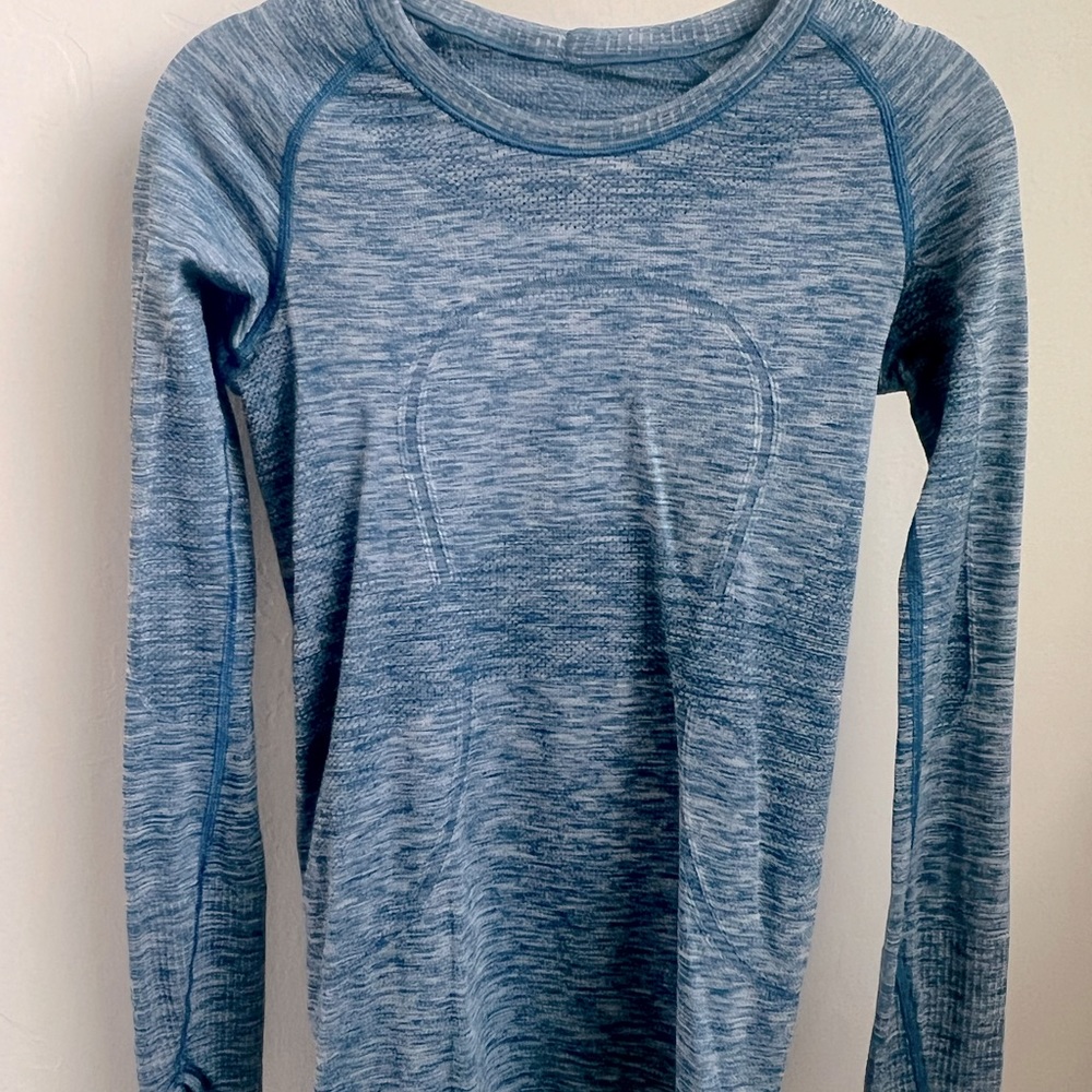 Lululemon long sleeve swiftly